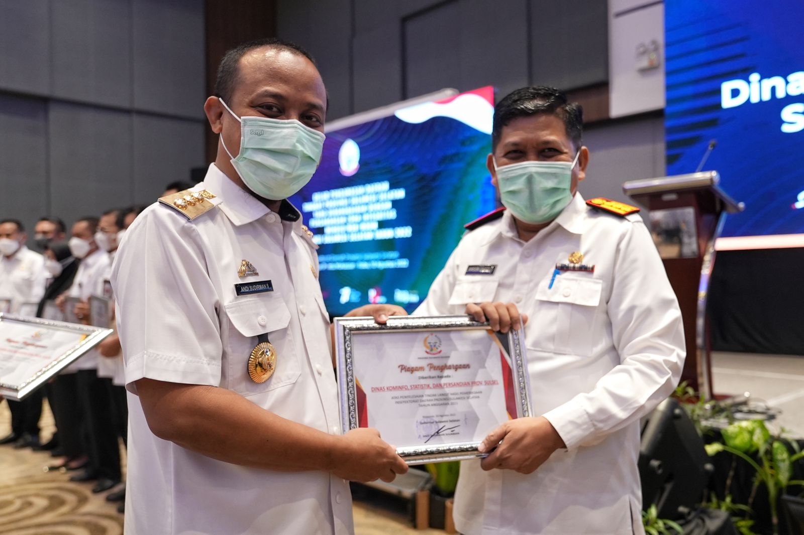 Diskominfo-SP Sulsel Dapat Penghargaan Karena Dinilai Berkinerja Baik dalam Menindaklanjuti Hasil Pengawasan APIP